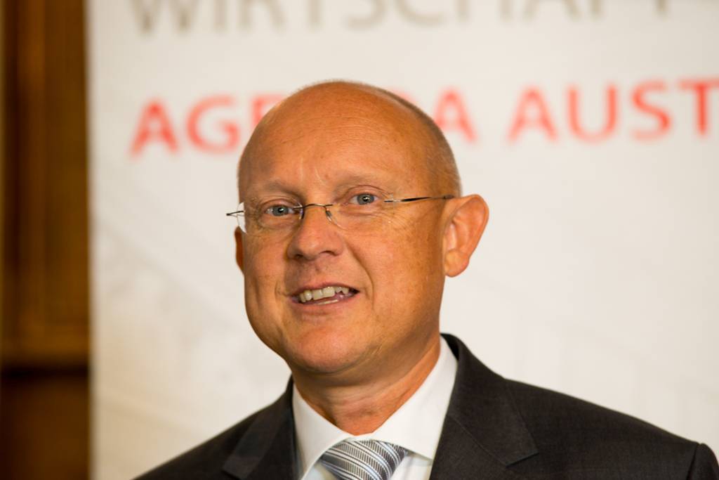 Mag. Joachim Thomasberger (Intel)
