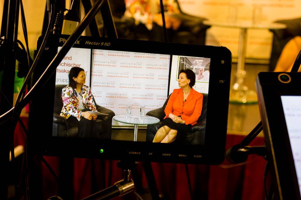 Business-Talk "Zur Person": Bundesministerin Gabriele Heinisch-Hosek (BM für Bildung und Frauen)